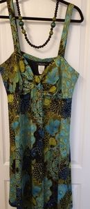 Gorgeous shimmer dress with necklace
